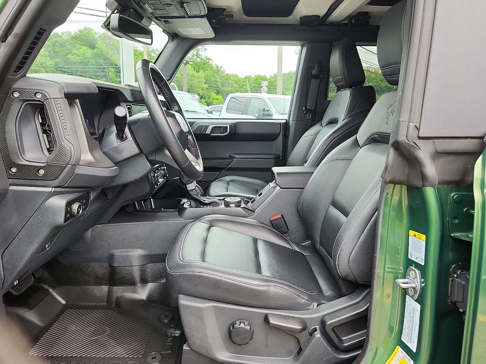 Certified 2025 Ford Bronco Badlands AWD/4WD image 13