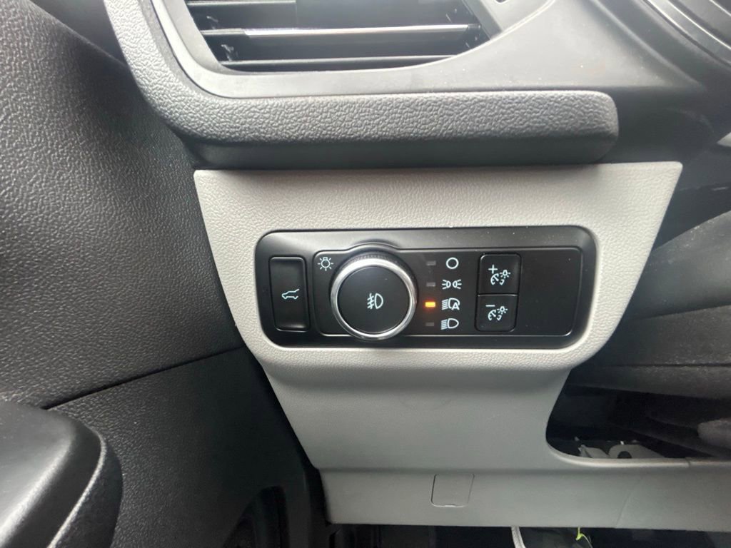 Certified 2025 Ford Escape Platinum w/ Premium Technology Package AWD/4WD image 19