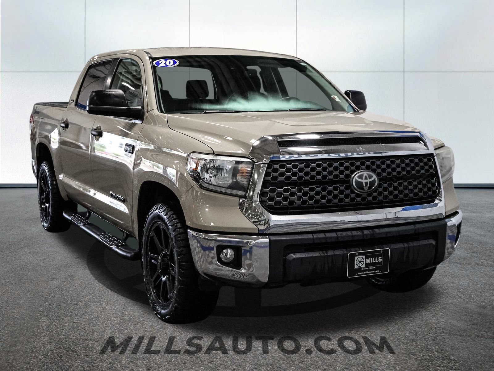 Used 2020 Toyota Tundra SR5 w/ SR5 Leather Package RWD image 11