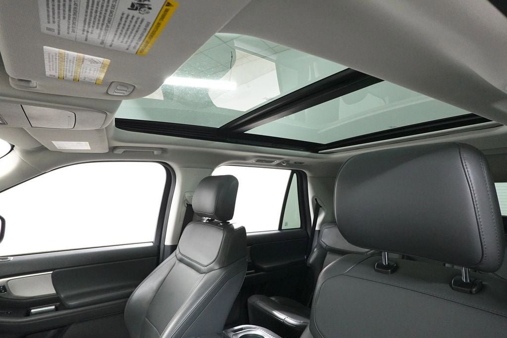 Certified 2025 Ford Expedition Active AWD/4WD image 26