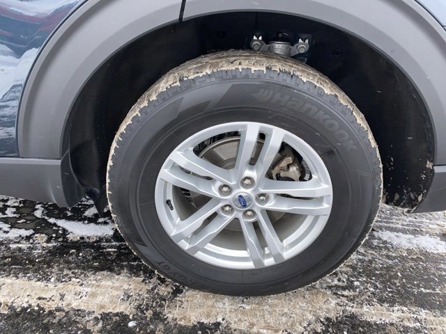 Certified 2022 Ford Explorer XLT w/ Equipment Group 202A image 9