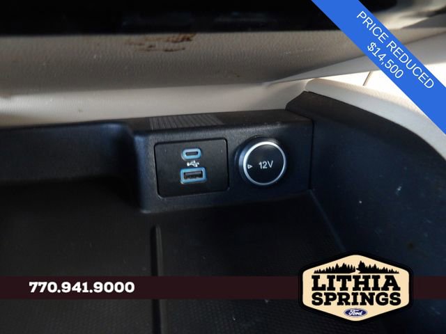 Certified 2021 Ford Escape SE w/ SE Sport Appearance Package image 17