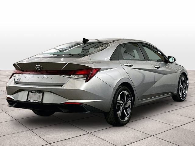 Used 2023 Hyundai Elantra SEL w/ Convenience Package FWD image 11