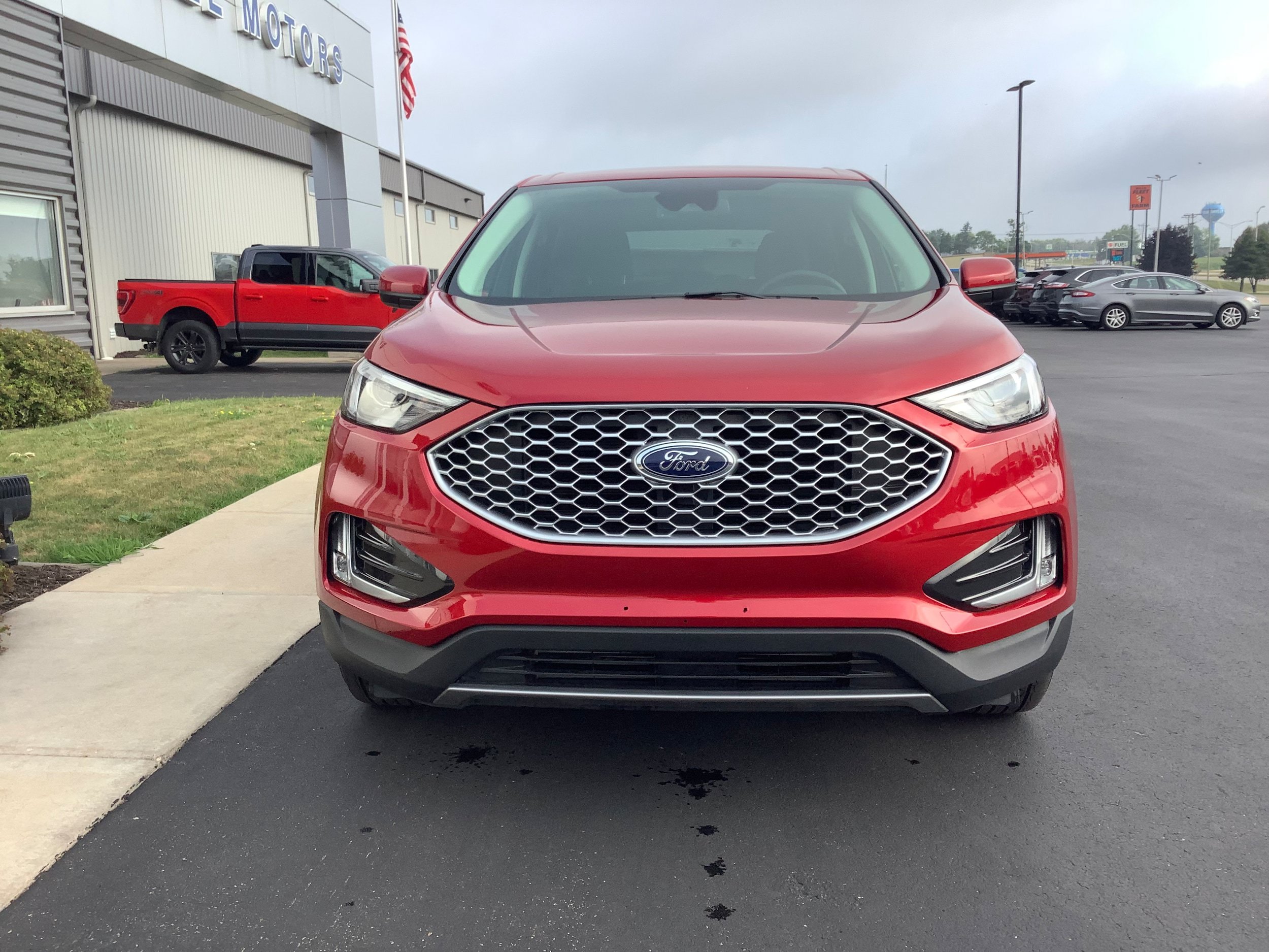 Certified 2024 Ford Edge SEL w/ Convenience Package AWD/4WD image 3