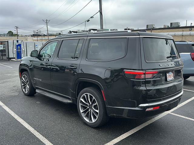 Used 2025 Jeep Wagoneer Series II w/ Premium Group I AWD/4WD image 4