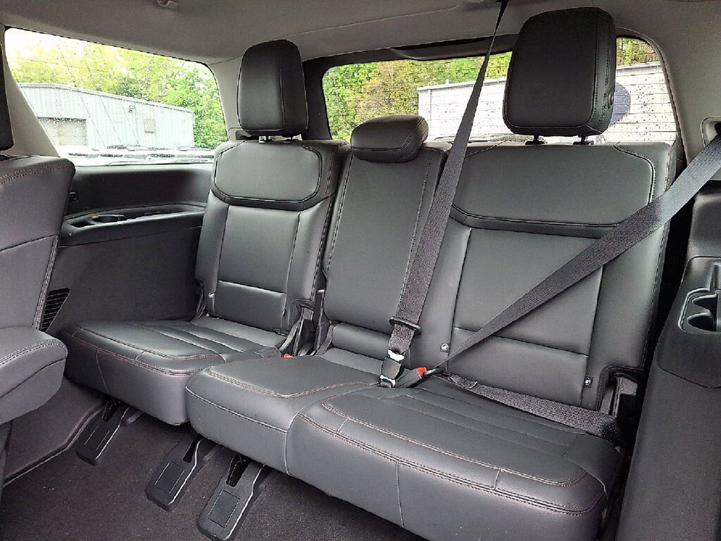 Certified 2025 Ford Expedition Active AWD/4WD image 12