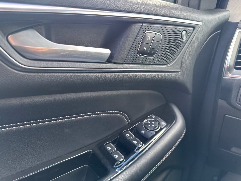 Certified 2019 Ford Edge Titanium FWD image 28
