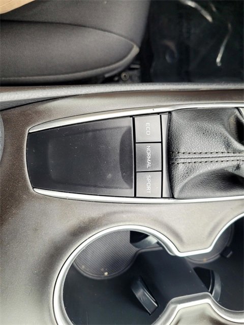 Used 2023 Toyota Camry LE image 16