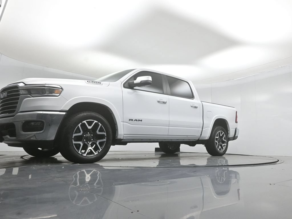 Used 2025 RAM 1500 Laramie AWD/4WD image 46