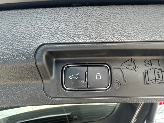 Certified 2023 Ford Explorer XLT w/ Equipment Group 202A AWD/4WD image 33