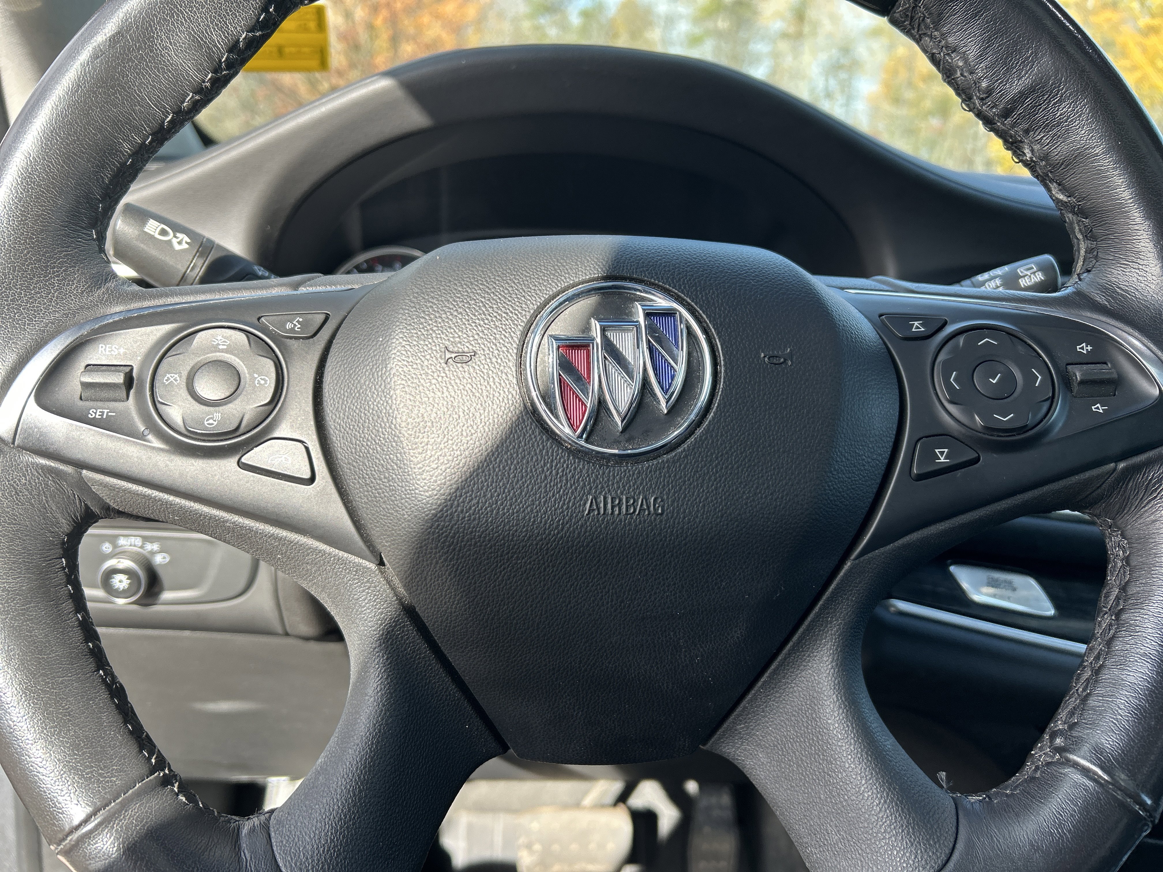 Used 2021 Buick Enclave Avenir image 17