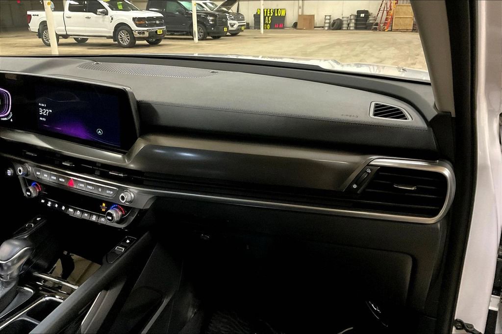 Used 2025 Kia Telluride S AWD/4WD image 15