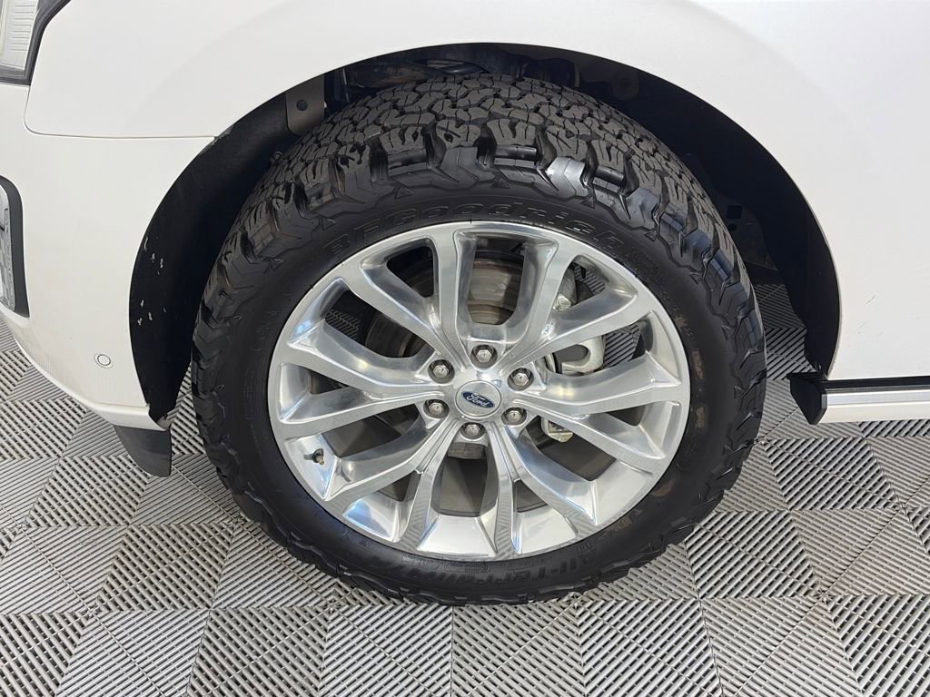 Certified 2019 Ford Expedition Max Platinum image 8