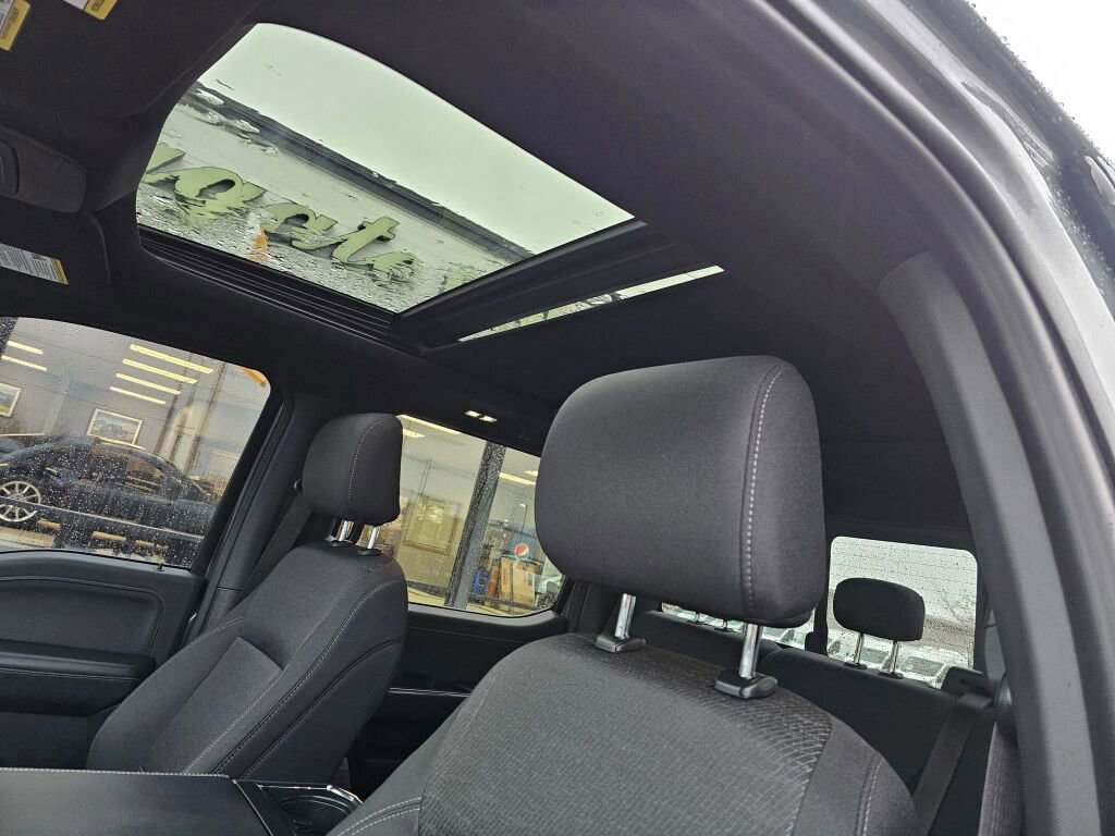 Certified 2022 Ford F150 XLT w/ Equipment Group 302A High image 19