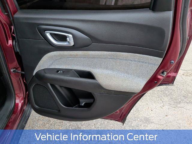 Used 2022 Jeep Compass Latitude w/ Convenience Group FWD image 24