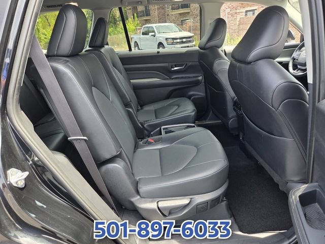 Used 2025 Toyota Grand Highlander AWD image 15