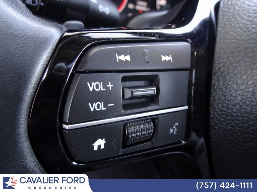 Used 2025 Honda Pilot Touring image 24