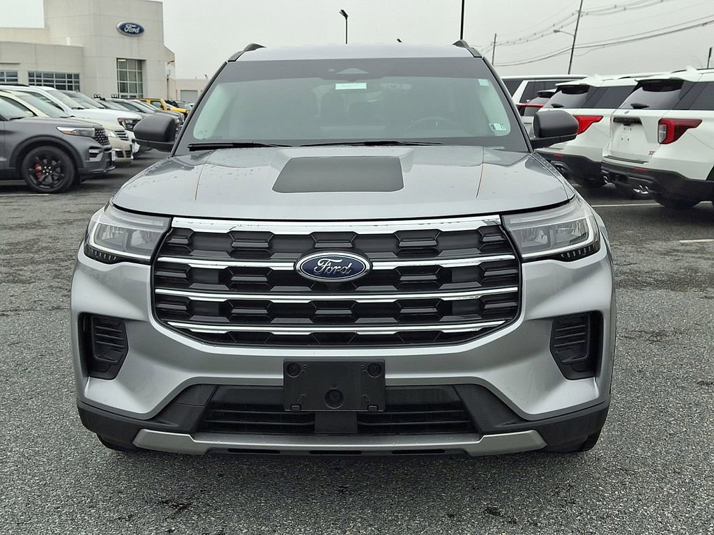 Certified 2025 Ford Explorer Active image 7