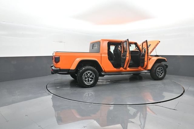 Used 2025 Jeep Gladiator Rubicon AWD/4WD image 27