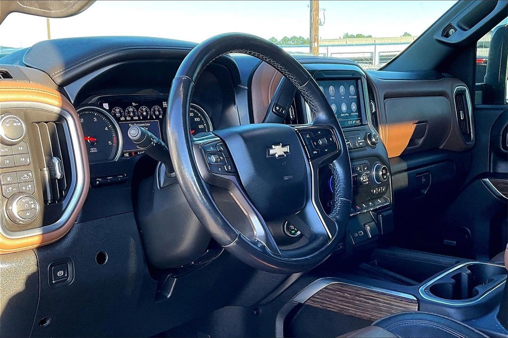 Used 2021 Chevrolet Silverado 2500 High Country w/ Z71 Off-Road Package image 14