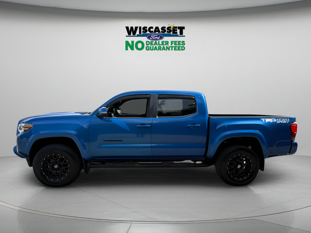 Used 2018 Toyota Tacoma TRD Sport w/ Technology Package AWD/4WD image 2