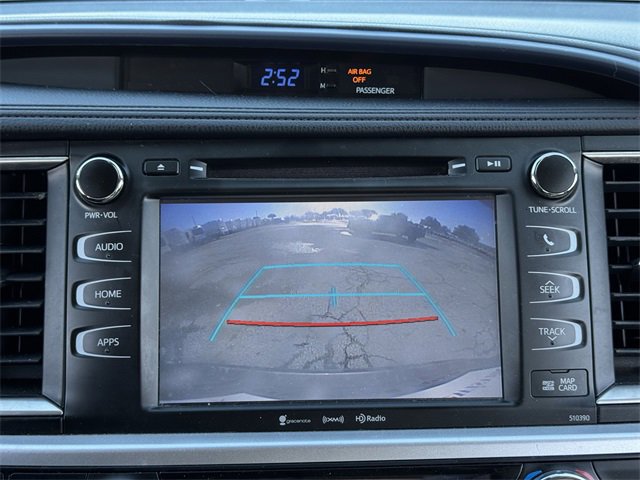 Used 2019 Toyota Highlander XLE image 16