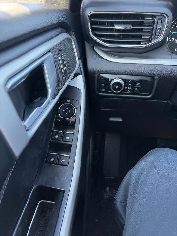 Certified 2022 Ford Explorer XLT w/ Equipment Group 202A image 35
