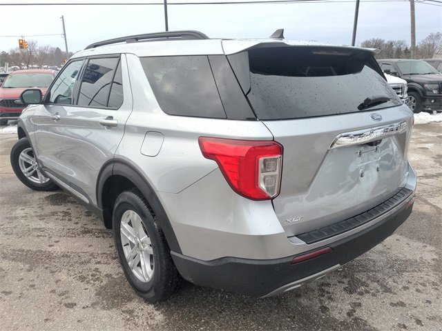 Certified 2022 Ford Explorer XLT w/ Equipment Group 202A image 10