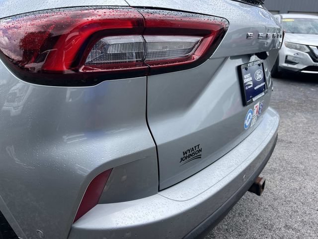 Certified 2023 Ford Escape ST-Line Elite w/ Premium Technology Package AWD/4WD image 12