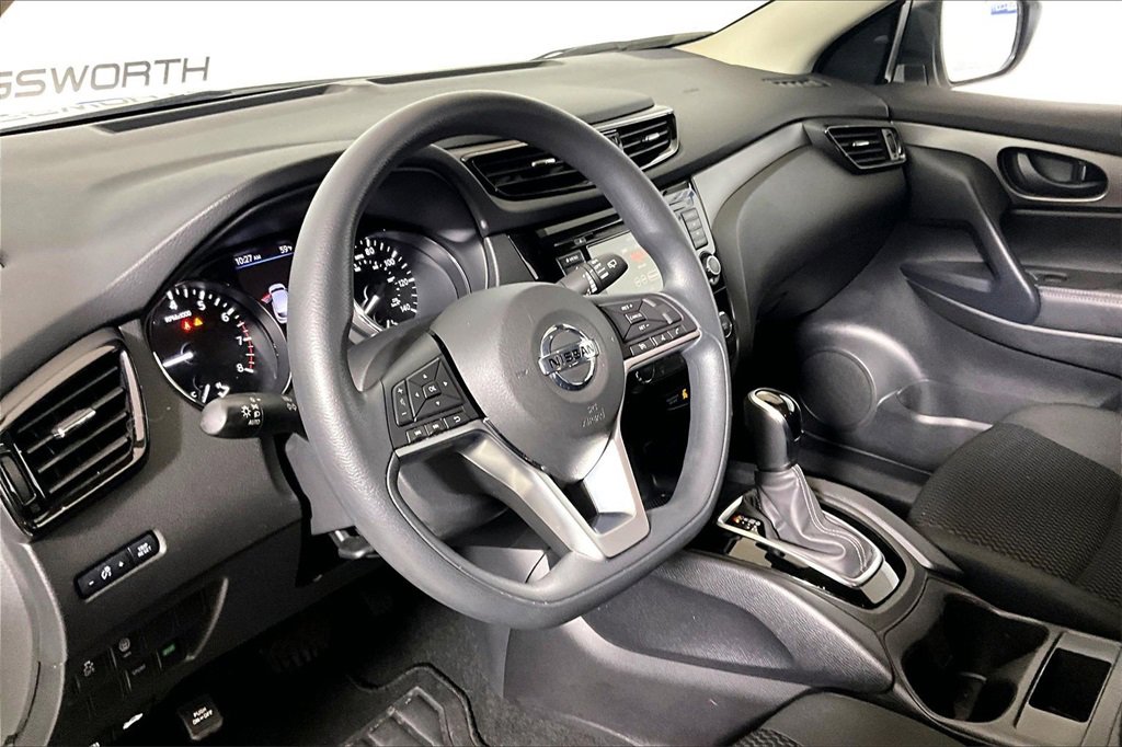 Used 2021 Nissan Rogue Sport S image 10