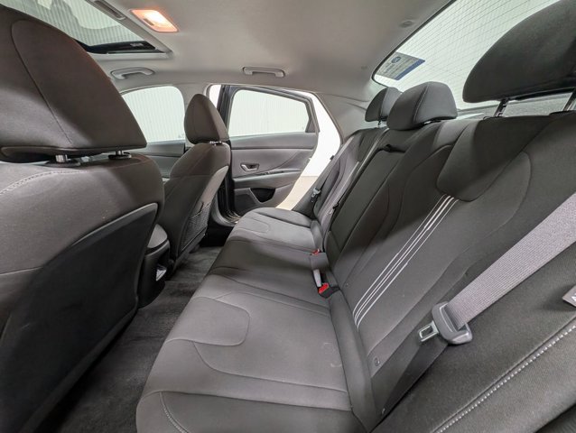 Used 2025 Hyundai Elantra SEL FWD image 14