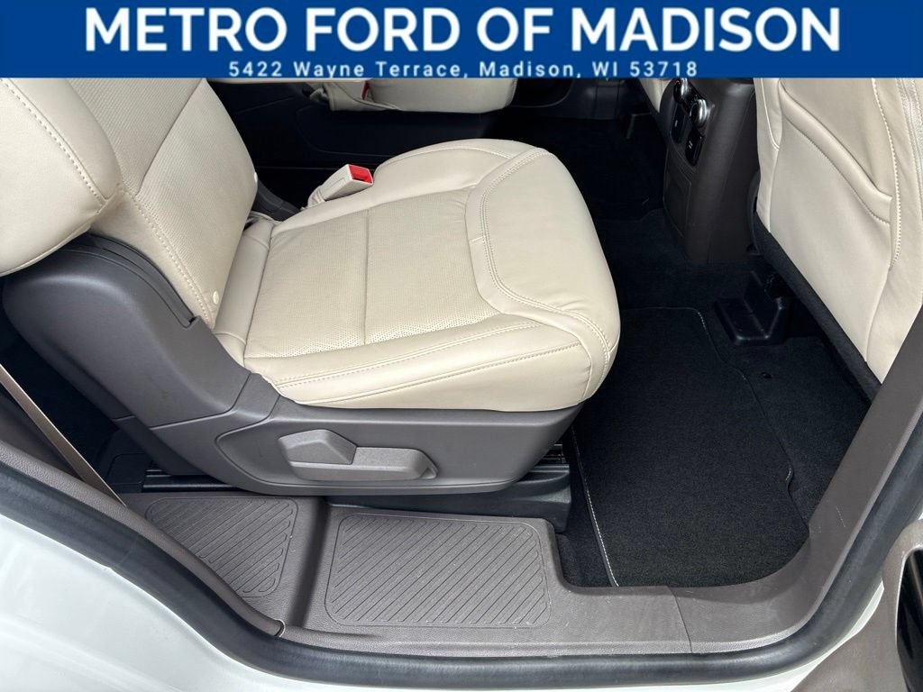 Certified 2023 Ford Explorer Platinum w/ Technology Package AWD/4WD image 50