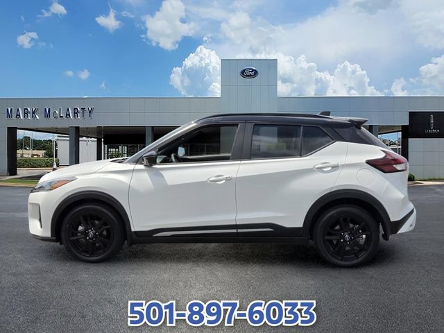 Used 2024 Nissan Kicks SR w/ SR Premium Package FWD image 2