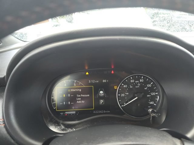 Used 2023 Nissan Kicks SR w/ SR Premium Package FWD image 8