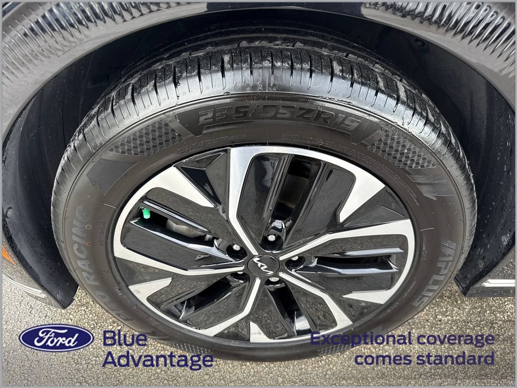 Used 2023 Kia EV6 Wind w/ Wind Technology Package AWD/4WD image 12
