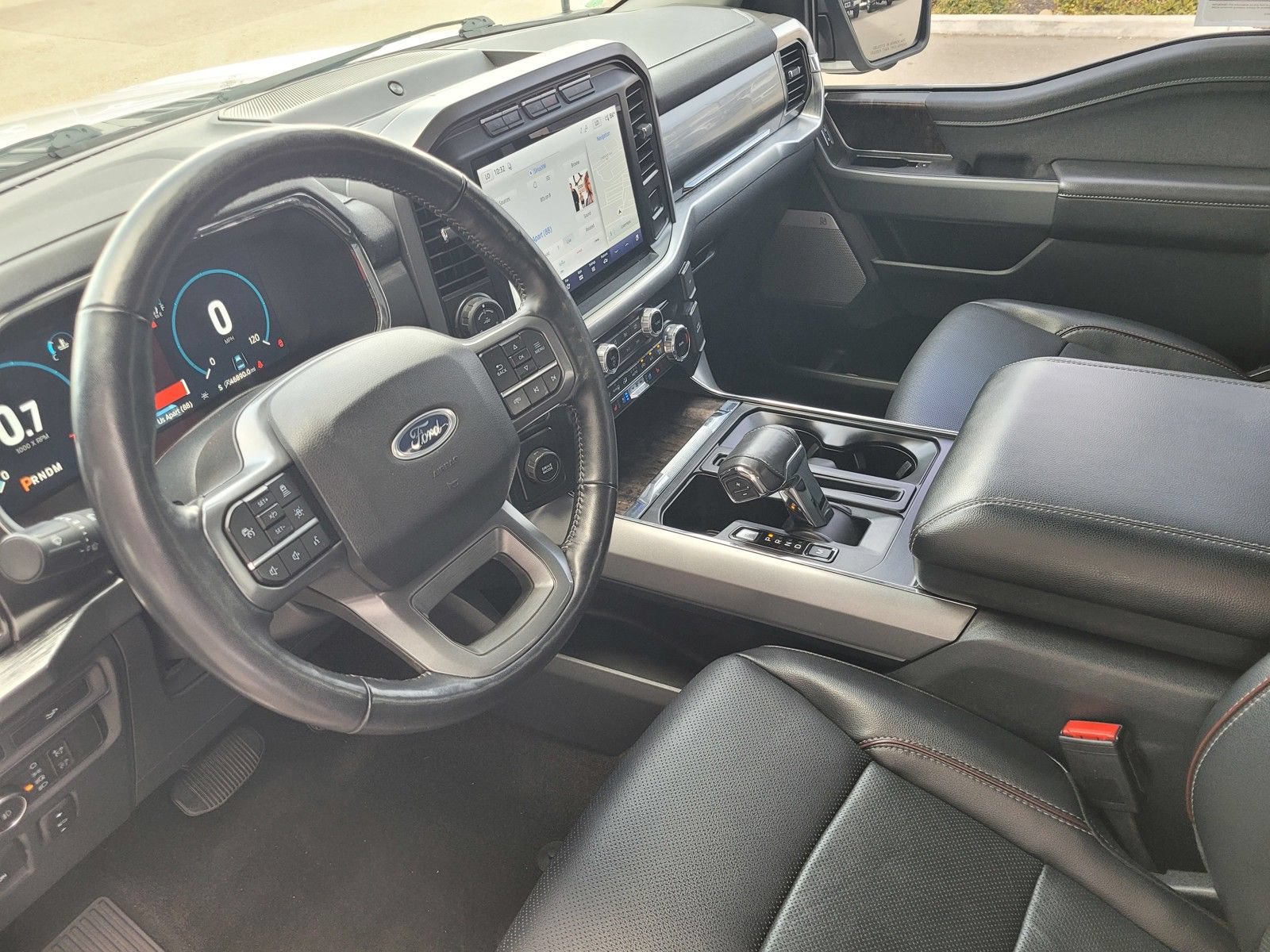 Certified 2022 Ford F150 Lariat w/ Equipment Group 502A High RWD image 19
