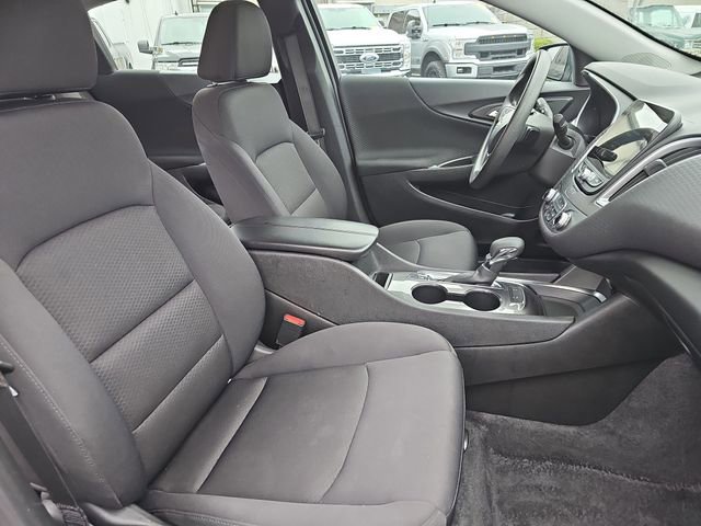 Used 2025 Chevrolet Malibu LT FWD image 11