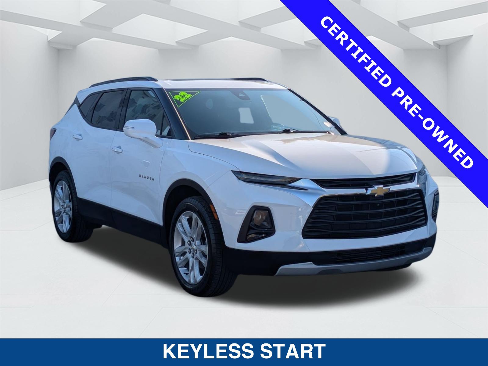 Used 2022 Chevrolet Blazer LT w/ Sound & Technology Package FWD image 2