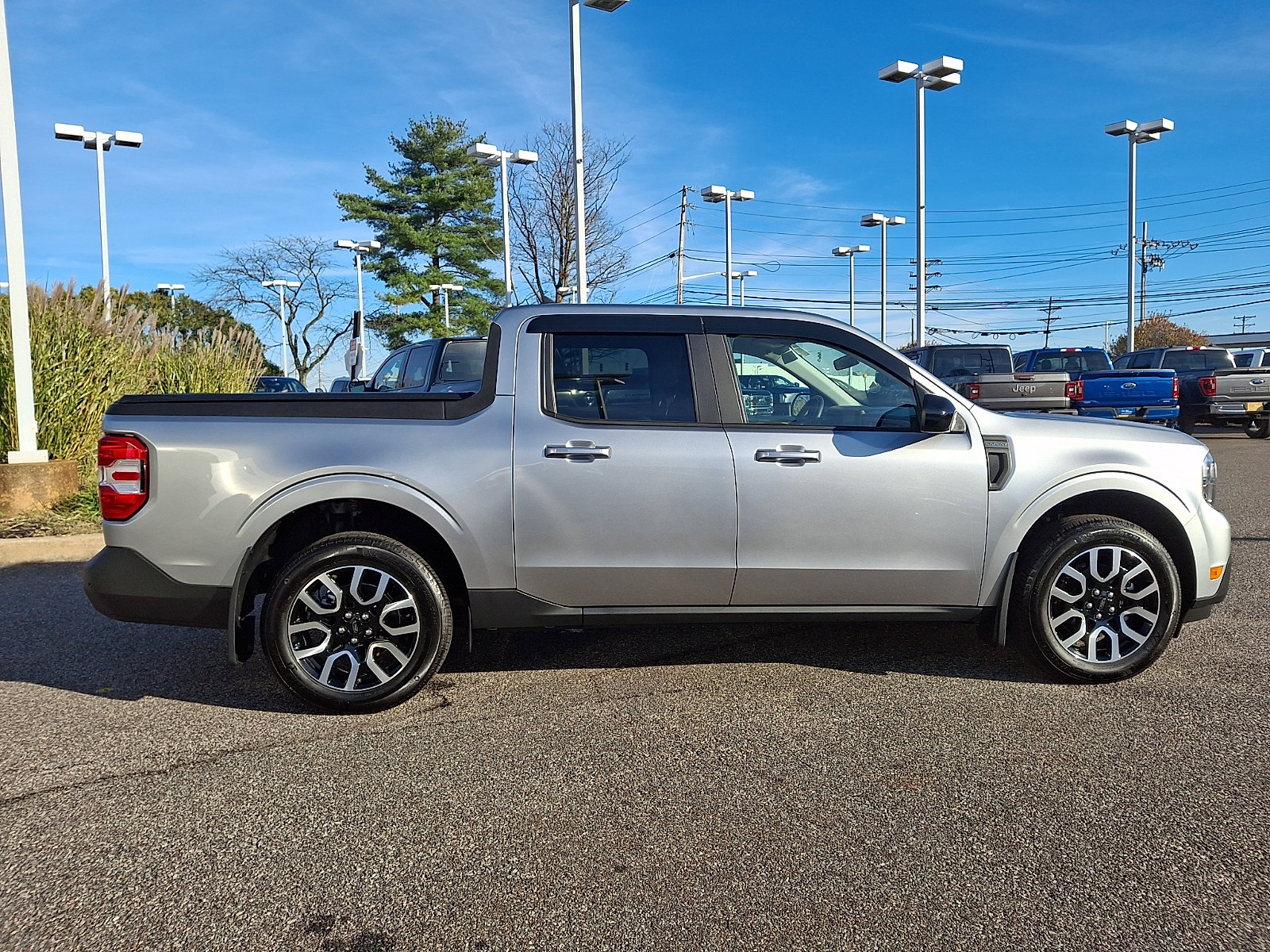 Certified 2024 Ford Maverick Lariat image 12