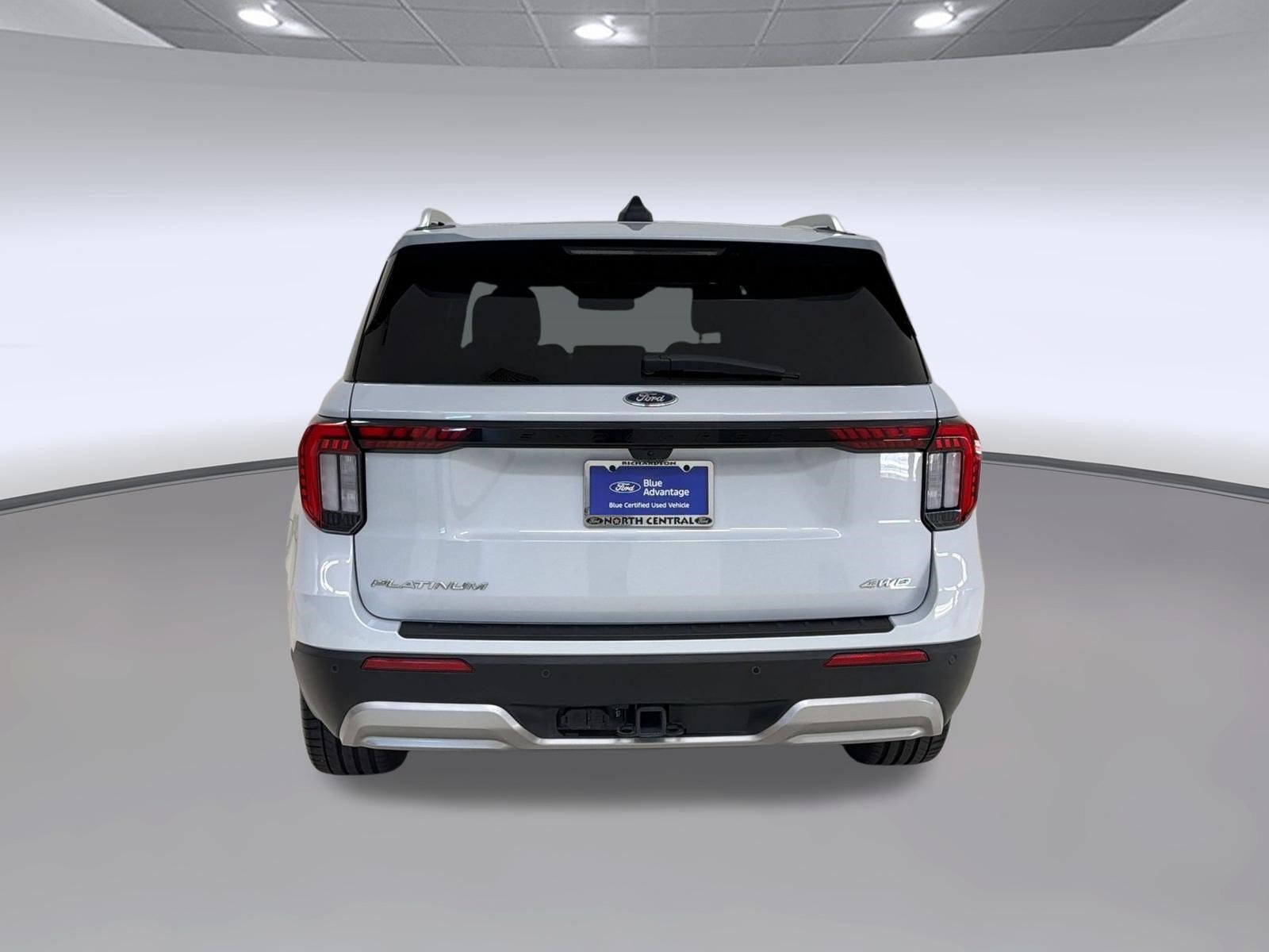 Certified 2025 Ford Explorer Platinum w/ LUX Leather Package AWD/4WD image 10