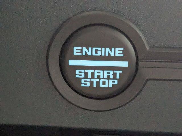 Certified 2026 Ford Bronco Heritage Edition AWD/4WD image 33