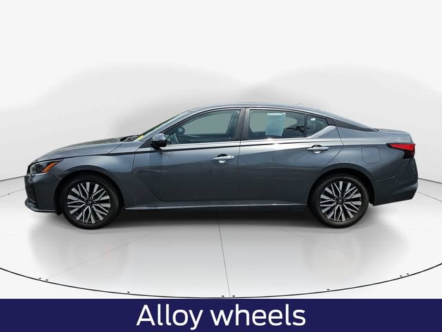 Used 2023 Nissan Altima 2.5 SV FWD image 8