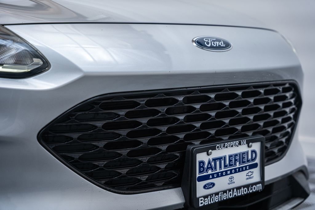 Certified 2020 Ford Escape SE Sport FWD image 13