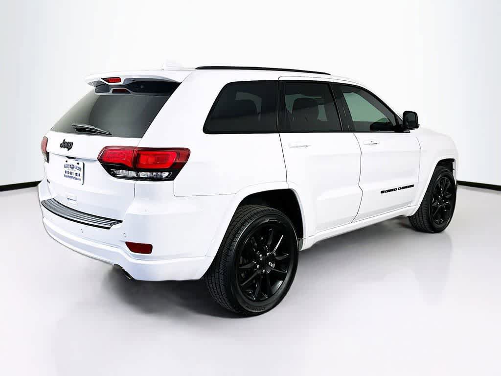 Used 2022 Jeep Grand Cherokee Laredo X AWD/4WD image 25