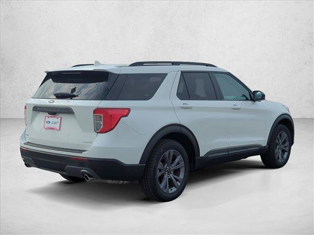 Certified 2023 Ford Explorer XLT w/ Equipment Group 202A AWD/4WD image 6