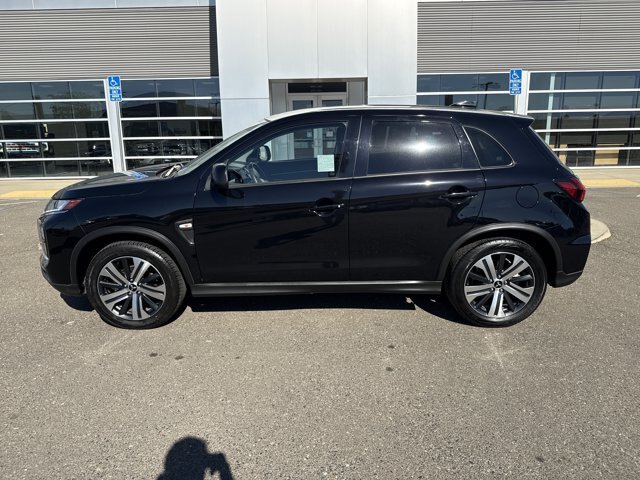 Used 2025 Mitsubishi Outlander Sport AWD image 2
