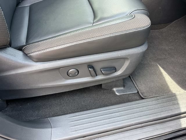 Used 2024 Nissan Pathfinder SL FWD image 31