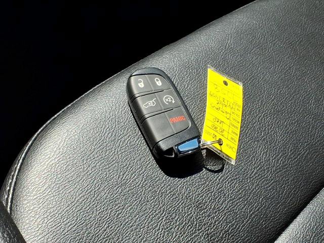 Used 2026 Jeep Compass Limited AWD/4WD image 23