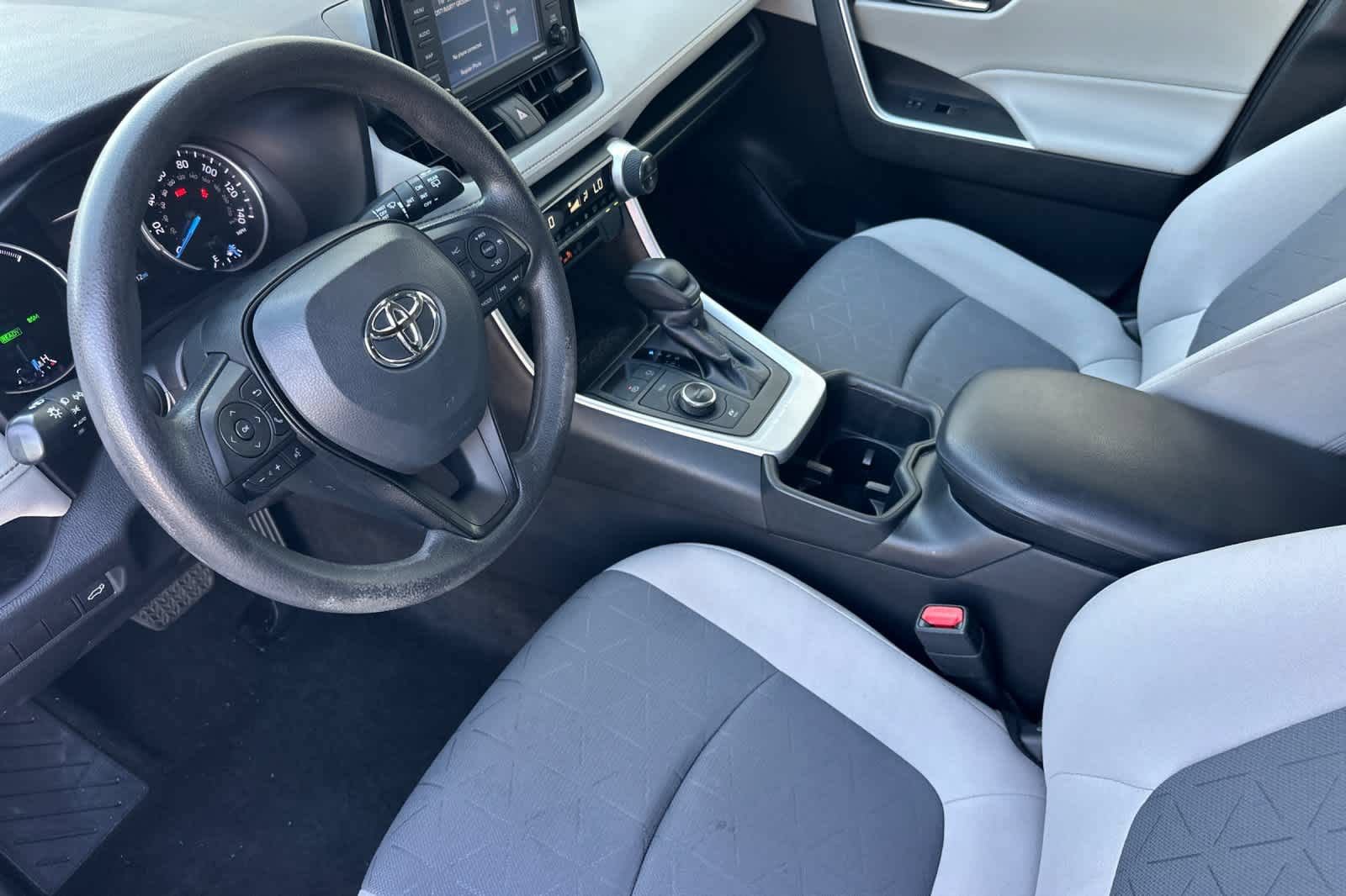 Used 2022 Toyota RAV4 XLE w/ Convenience Package AWD/4WD image 12