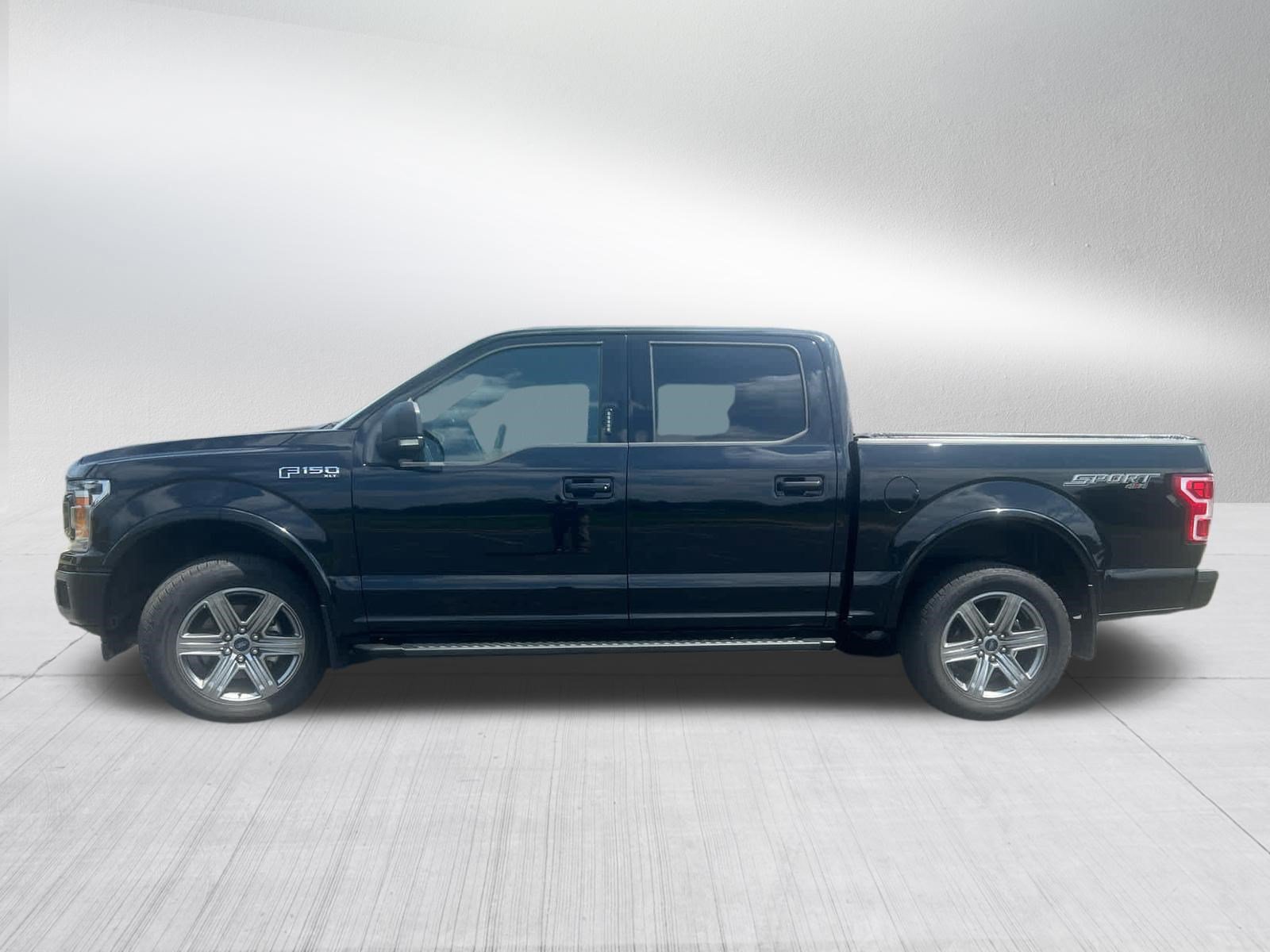 Certified 2018 Ford F150 XLT w/ Equipment Group 302A Luxury AWD/4WD image 4
